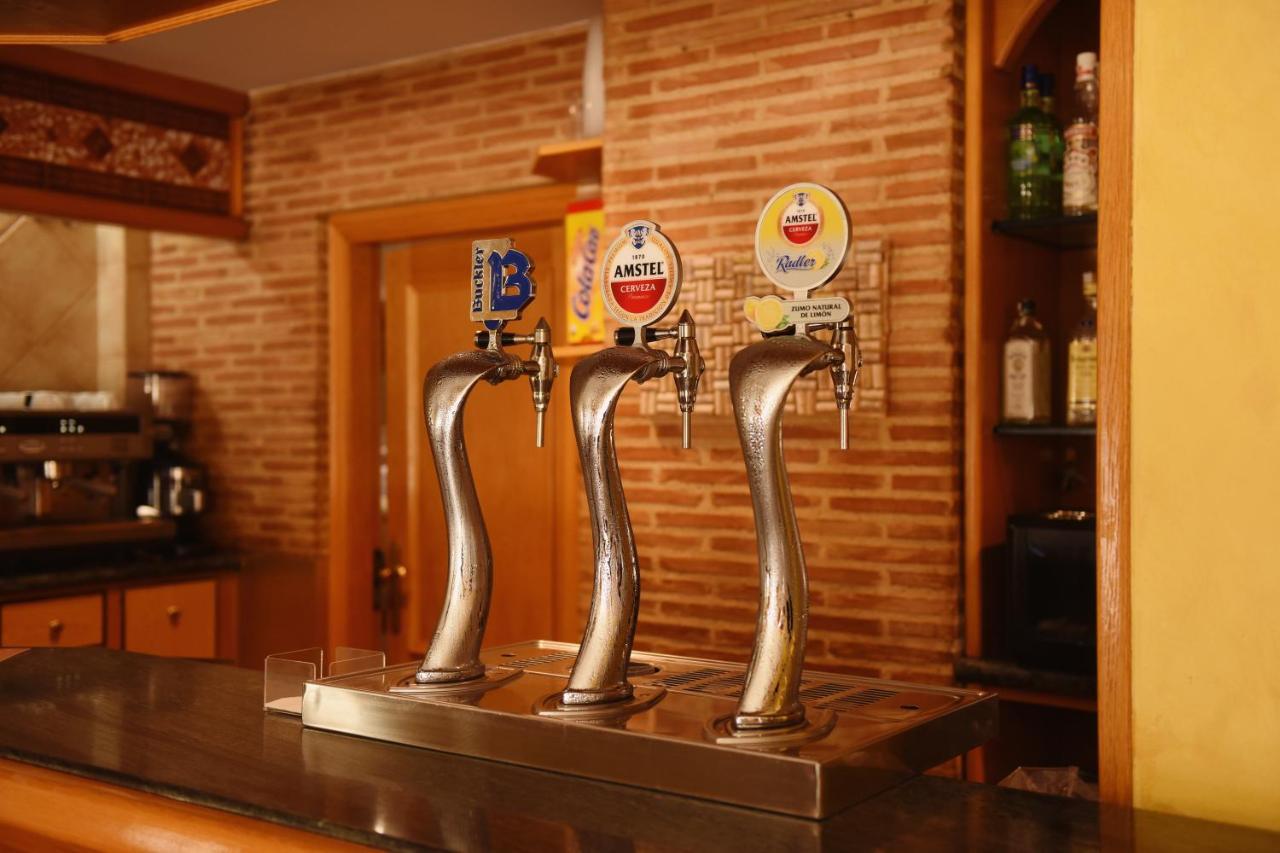 Hostal San Martin 莫利诺斯德杜埃罗 外观 照片