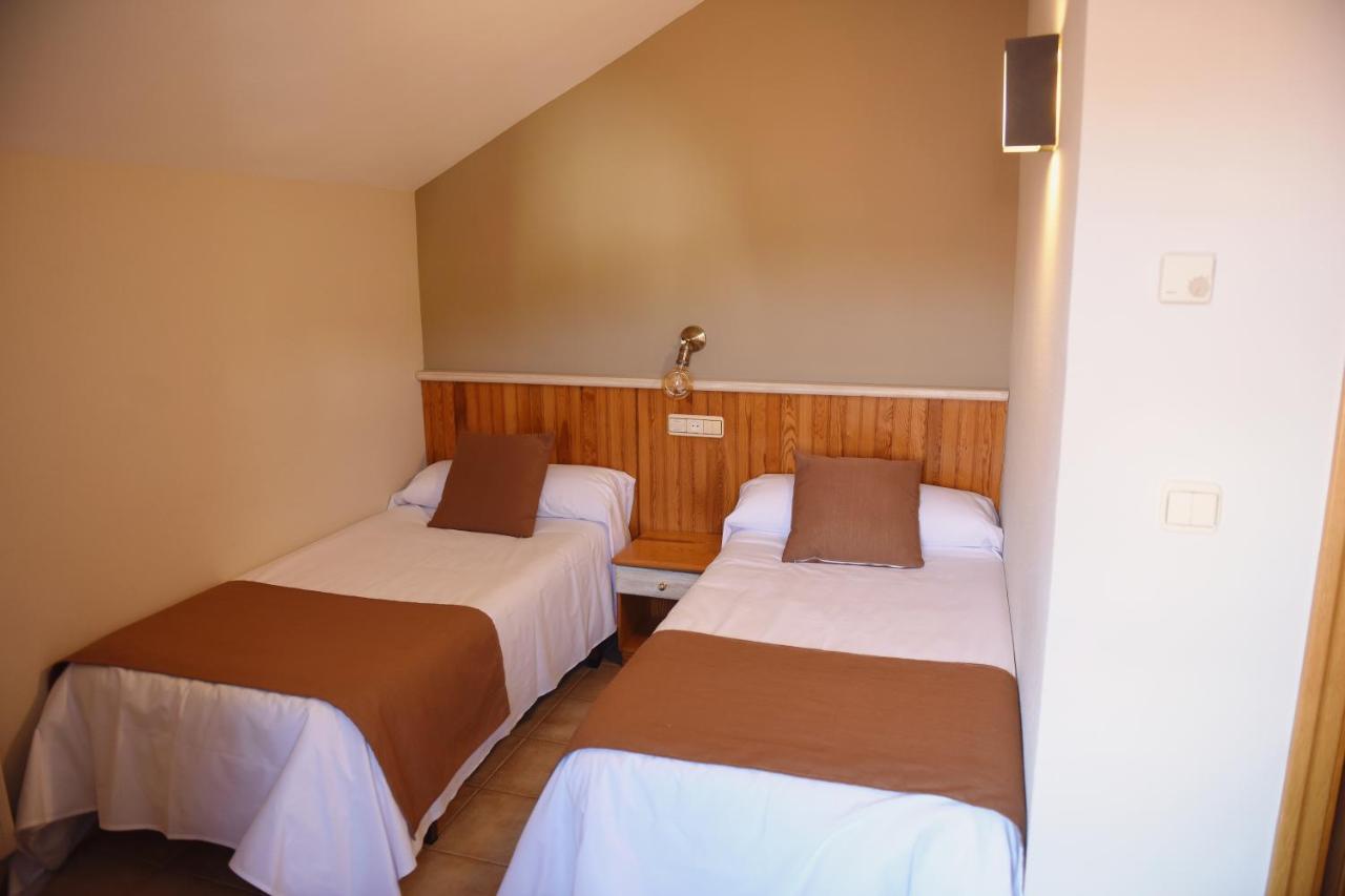 Hostal San Martin 莫利诺斯德杜埃罗 外观 照片